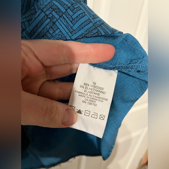 Teal blouse - Picture 2 of 3